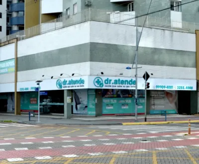 Fachada da unidade Dr. Atende do Centro de Maringá